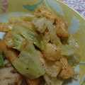 river36's cooksnap of when they made キャベツと油揚げの味噌マヨ炒め.