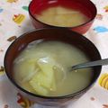 赤い電話's cooksnap of when they made じゃがいもとたまねぎの味噌汁.
