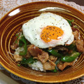 mogusun＊'s cooksnap of when they made 【楽めし】豚とピーマンの生姜焼き丼.