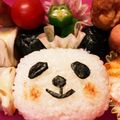 33smile33's cooksnap of when they made 初心者でも簡単♪パンダキャラ弁.