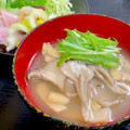 ルぴあ's cooksnap of when they made きのこと油揚げのお味噌汁.
