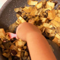 にゃにゃ7にゃ's cooksnap of when they made 厚揚げなす玉ねぎ★めんつゆカレー炒め煮.