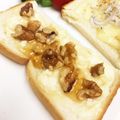 Ｅｍｉｙ's cooksnap of when they made メープル&クリチで至福の胡桃トースト。.