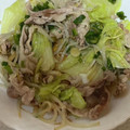 ごまよん's cooksnap of when they made レンジで簡単！キャベツともやしの豚蒸し.
