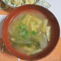 mmameco's cooksnap of when they made 玉ねぎとワカメの味噌汁♪.