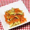 tokotann's cooksnap of when they made にんじんと舞茸のバター醤油炒め.