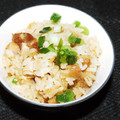 タワ師's cooksnap of when they made 唐揚げ炊き込みご飯簡単めんつゆ2合炊飯器.