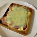 sayaendo＊'s cooksnap of when they made 生ハムチーズのせトースト.