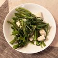 caruga's cooksnap of when they made 鶏肉と空芯菜のナンプラー炒め.