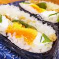 kurozata's cooksnap of when they made 息子小躍り☆とろ～り卵たぬきおにぎらず.