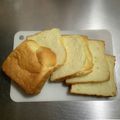 四児のハハ's cooksnap of when they made 焼き立て食パンの上手なスライスの仕方♪.