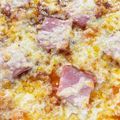 トコトコゆっくり's cooksnap of when they made プロのように薄く伸ばせるパリパリピザ生地.