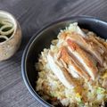 yukkoroo's cooksnap of when they made ロティサリーチキンで炒飯.