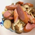 いちごみるく❤'s cooksnap of when they made お弁当に♪ウィンナーとしめじの炒めもの♡.