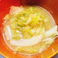 koma2022's cooksnap of when they made 薄切り大根とキャベツの味噌汁.