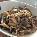 chiharu425's cooksnap of when they made ジャンボしめじのしょうが焼き.