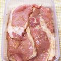 わたさな2016's cooksnap of when they made 簡単調味＊冷凍可＊豚ロースの塩麹味噌漬。.