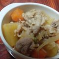 のぶなお７'s cooksnap of when they made 定番簡単肉じゃが！豚肉で豚じゃが.