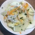 Yokchina's cooksnap of when they made りんごとカニカマのサラダ(マヨいらず).