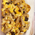 ♡夢愛♡'s cooksnap of when they made 簡単☆ちくわとしめじのマヨ炒め.