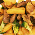 クックVDY0UG☆'s cooksnap of when they made 鶏肉ときのこのオイスターレモンバター炒め.
