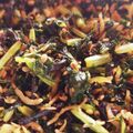 monjimari's cooksnap of when they made 大根葉としらす塩昆布ふりかけ.