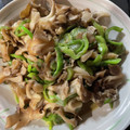 ＭＩ−ＳＡＮ's cooksnap of when they made おつまみに☆舞茸とピーマンのチーズ焼き.