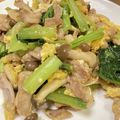ねみねみ's cooksnap of when they made 小松菜としめじと玉子のポン酢炒め.