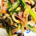 ×ハチ×'s cooksnap of when they made 小松菜と霜降りひらたけの炒め（3人分）.