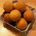 hyonrp's cooksnap of when they made 材料3つで簡単おからドーナツ.