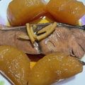 わたるんママ's cooksnap of when they made 圧力鍋でとろけるブリ大根♪.