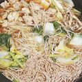 akiyuママ's cooksnap of when they made 【簡単】鶏肉DEそばすき鍋.