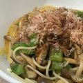 TaytNeyy's cooksnap of when they made しめじとピーマンの鰹醤油味カルボナーラ風.