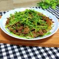 KBBキッチン☆'s cooksnap of when they made 牛バラ肉と豆苗のこってり炒め.