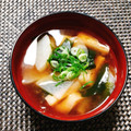 もふもふクロさん's cooksnap of when they made 大根とわかめのみそ汁♪.