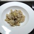 ルチアーノ★★★'s cooksnap of when they made ピスタチオ味てぬきクリームショートパスタ.