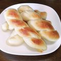 めげさん's cooksnap of when they made 30分で完成？不思議パンのミルクツイスト.