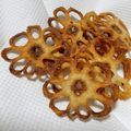 amileamila's cooksnap of when they made オヤツや付け合わせに☆お花の蓮根チップス.