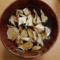 moniqro555's cooksnap of when they made 舞茸だけ！のシンプルお吸い物.