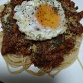 ねこはがき's cooksnap of when they made 目玉焼きのせミートソーススパゲティ♪.