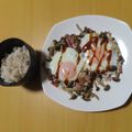 よちりん's cooksnap of when they made しめじベーコンエッグ♪.