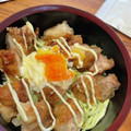 ぞうさん's cooksnap of when they made 残った唐揚げや冷凍唐揚げで♪カラマヨ丼.