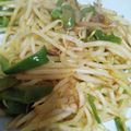 マンダリ's cooksnap of when they made ピーマンともやしのカレー粉あえ.
