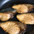 クックOV9M0X☆'s cooksnap of when they made 簡単お弁当にも★鮭のてりやき.