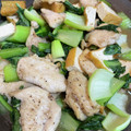 1065386's cooksnap of when they made 鶏胸肉と厚揚げ青梗菜の塩炒め.
