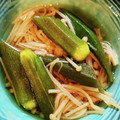 ☆テルエ☆'s cooksnap of when they made めんつゆで簡単♪オクラとえのきのお浸し.