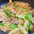 pom03's cooksnap of when they made 豚肉と大根のオイスターソース炒め.
