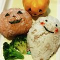 moeoke's cooksnap of when they made ハロウィンおにぎり 2014.