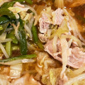 tcherry's cooksnap of when they made 豚肉と白菜とモヤシとニラの旨辛鍋.