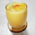＠迷子＠'s cooksnap of when they made バナナと柿とりんごのスムージー。.